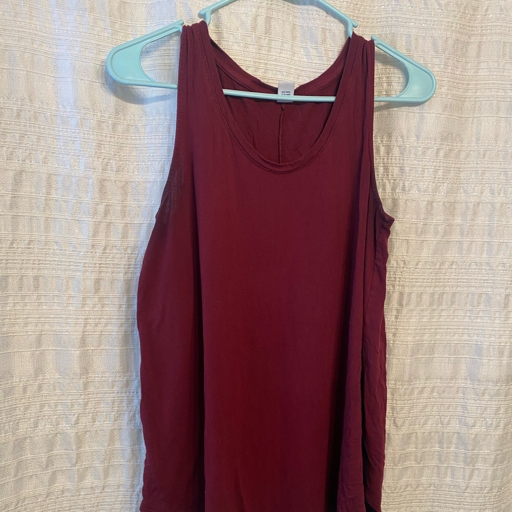OLD NAVY Small Luxe Maroon Tank